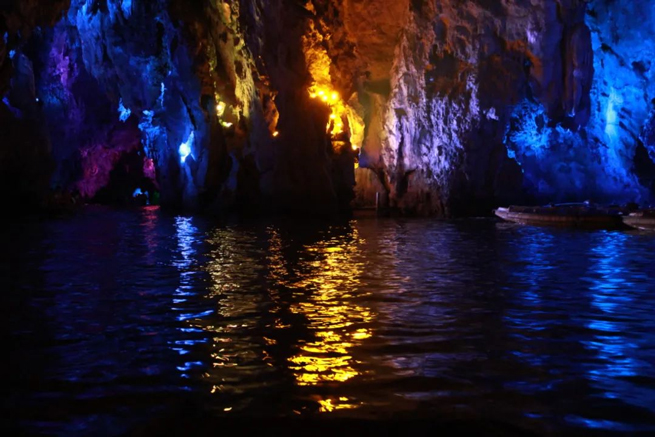 Comemore o 100 ° aniversário da fundação do Partido Comunista da China, Xiangyi Centrifuge Guizhou Colorido 5 Days Tour Comemore o 100 ° aniversário da fundação do Partido Comunista da China, Xiangyi Centrifuge Guizhou Colorido 5 Days Tour